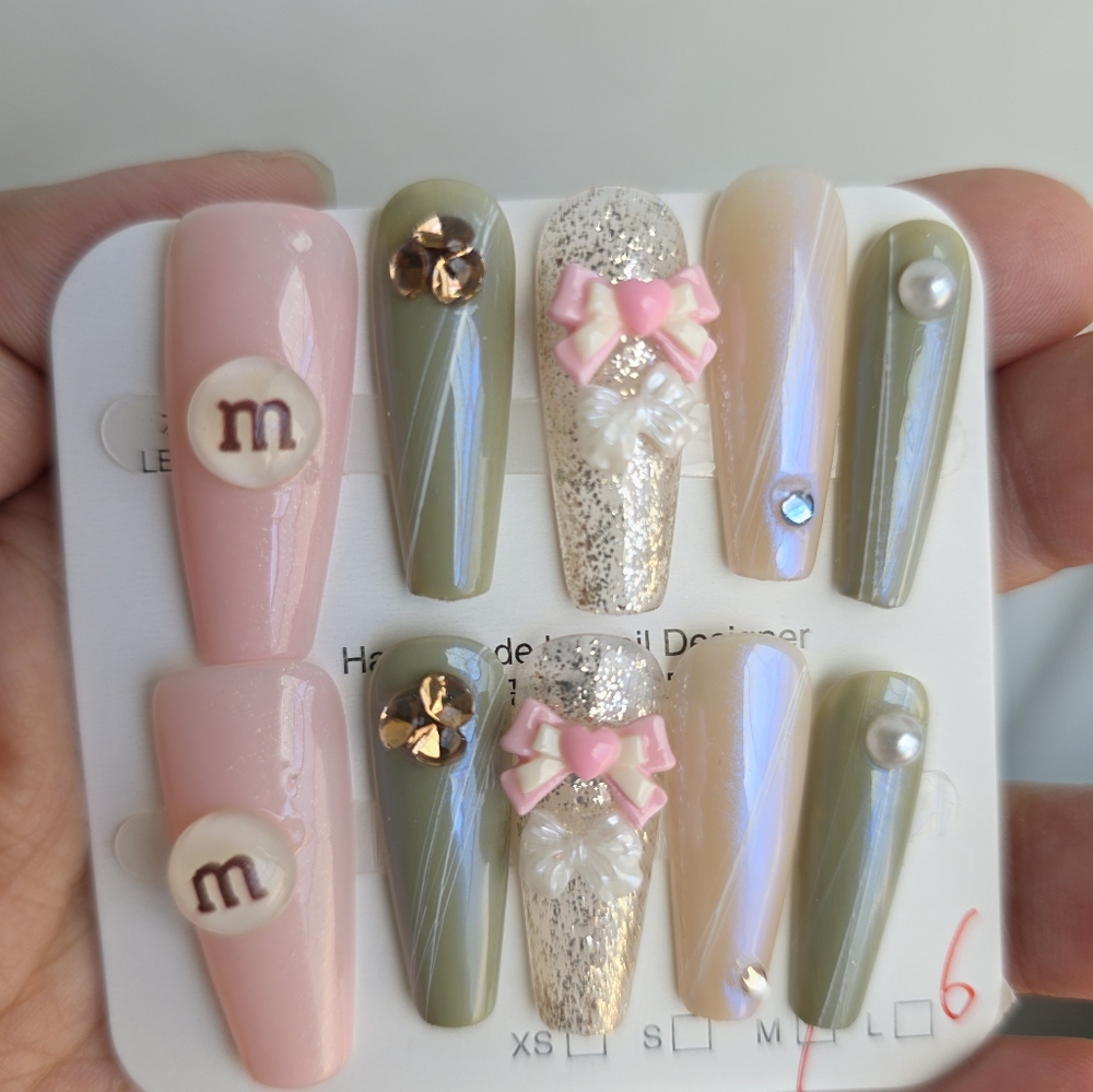 Pink and Green Decorative False Nails